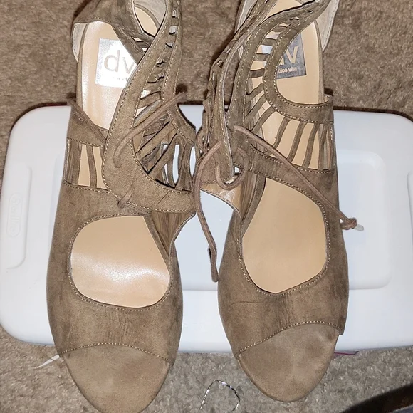 13M Dolce Vita Dark Tan Lace up suede open toe heel - Picture 8 of 12